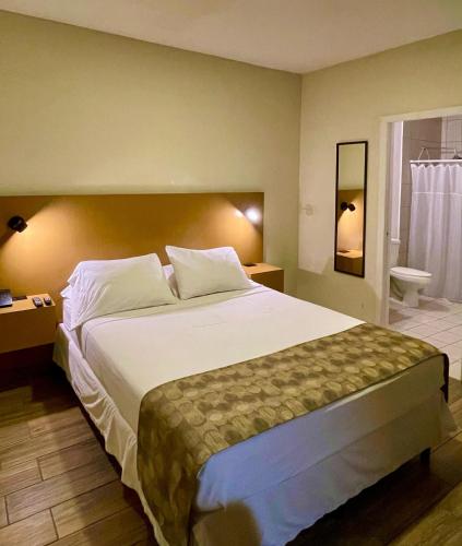Hotel Villa Serena San Benito - image 2