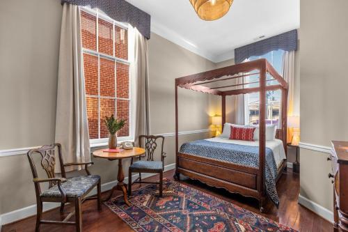 Leesburg Colonial Inn