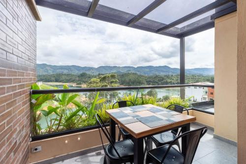 Penthouse View & Lake Access 5min To Town