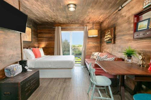 Breakwater Resort in Grayland