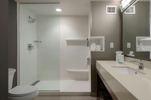 Courtyard by Marriott Gatlinburg Downtown - image 6