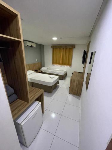 2 twin beds
