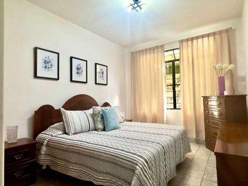 Villa by Centro Medico Occidente 3 br