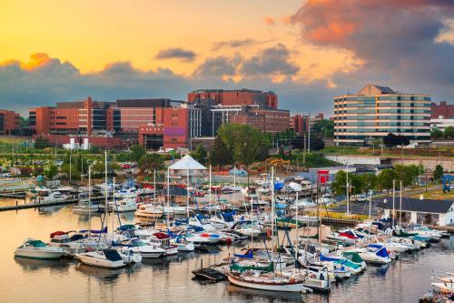 Courtyard by Marriott Erie Bayfront in Erie, USA
