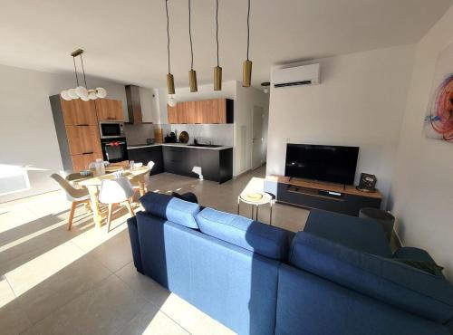 Cottage de Villepey, villa near beach, swimming pool in Frejus