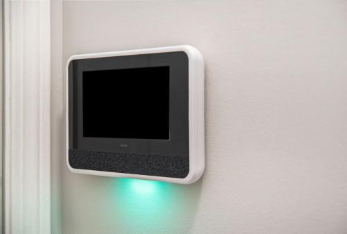 Relax in Style 5BR Home Hot Tub & Games Relax in Style 5BR Home Hot Tub & Games