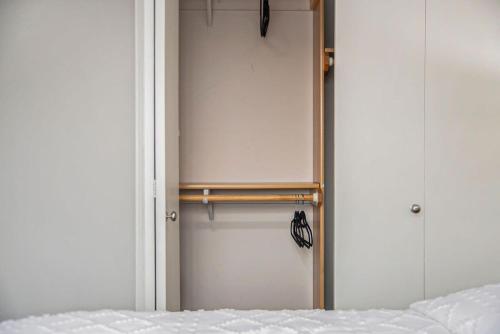 Relax in Style 5BR Home Hot Tub & Games Relax in Style 5BR Home Hot Tub & Games