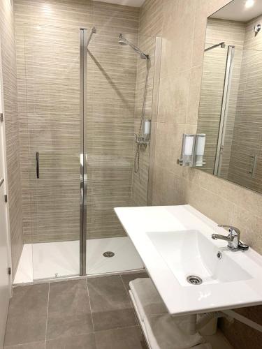 Hotel BESTPRICE Alegría - image 2