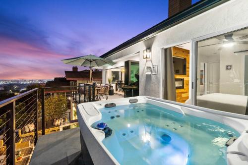 The California - On Top of San Diego in a Hot Tub in San Diego, USA