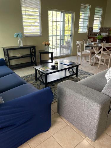 Bay View Villa in 토르톨라