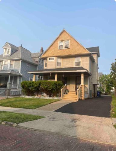 Cozy Home By University Circle VA,CC & Museum, Cleveland (photo 8)