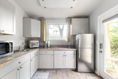 Modern guest house in East Atlanta Village in East Atlanta