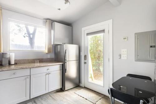 Modern guest house in East Atlanta Village in East Atlanta