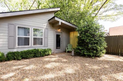 Modern guest house in East Atlanta Village in East Atlanta