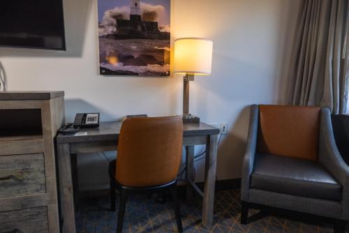 652215949 Pier B Resort