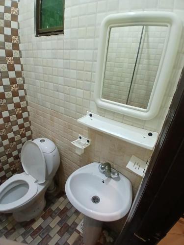 Hometown Apartments & Rooms - image 7