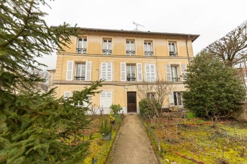 外部景觀, Versailles Rustic - Charm & Comfort 7min Palace in 勒謝奈