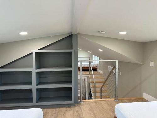 Shared Room in Shared Luxury Tiny Home