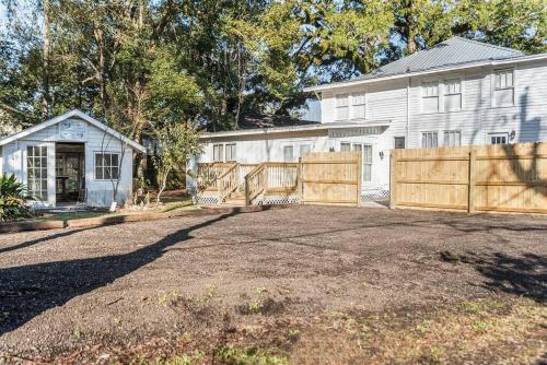 Old Dauphin Way Historic Home - Unit 5 in Hannon Park (AL)