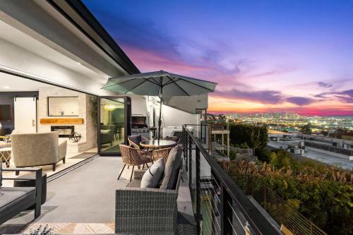 The California III - Stunning Mission Hills Duplex in San Diego Old Town