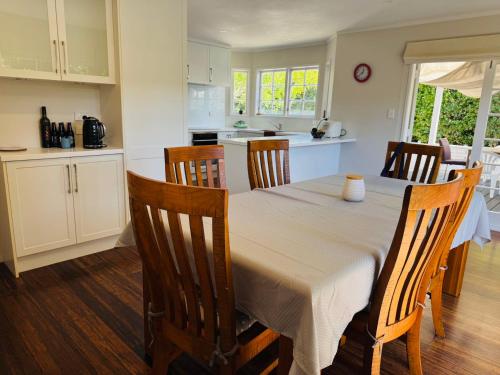 المرافق, Seaside Luxury 4bedroom House in Pakuranga Heights