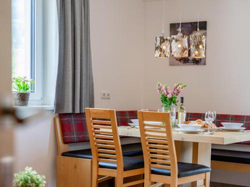 Faciliteiten, Ferdinand B in Stadlbauersiedlung