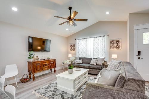 Brand New St Augustine Home - 5 Mi to Beach! in St. Augustine, Vereinigte Staaten von Amerika