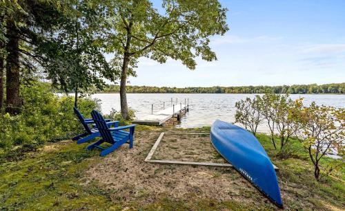 Szórakozási lehetőségek, Lucky Duck Cottage-Cozy Cottage with Hot Tub and Lake Access in Lacota