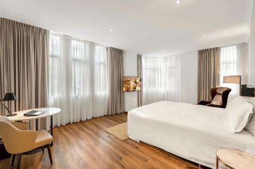 The Grace Hotel - image 4