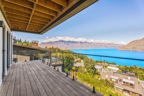Lakeview Paradise On Wynyard NEW 4 Bedroom - image 3