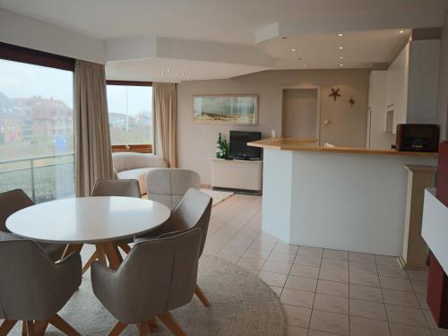Bright & Airy Seaside Stay, Nieuport (photo 9)