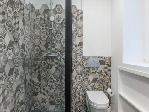 Magnificent apartment - 4BR 10P - Arc de Triomphe - image 13