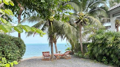 Seaside Villa Bangpor - A Beachside Retreat