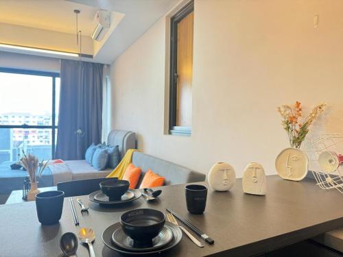 The Goh - Icon City The Goh - Icon City