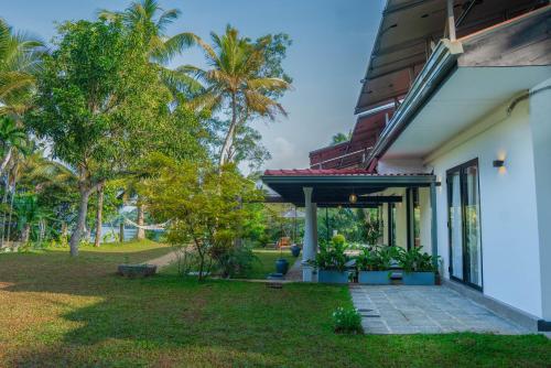 tuin, Samadhi Lagoon Villa in Hikkaduwa