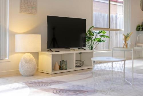 Cosy Escape Near the Parks in Coomera