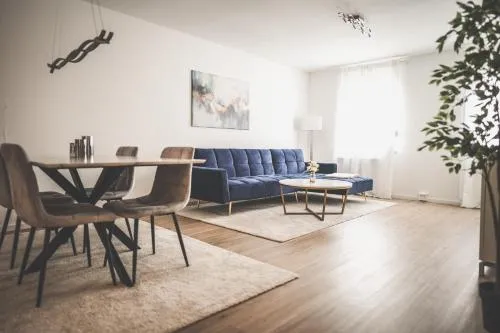 Exklusives Apartment Sinsheim Luxus, 75 TV & Top Lage WeHome Premium in Sinsheim, Deutschland