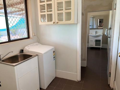 Two Bedroom Home in เมเรอดิน