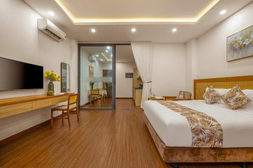 One-Bedroom Apartment image 9