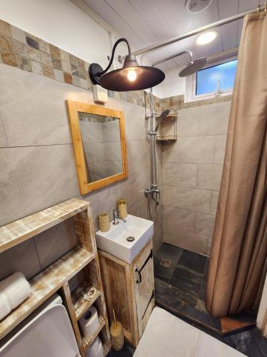 TRR3 Apt near Beach with Fine Cuisine & Pool, Grand Baie (foto 10)