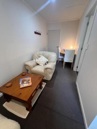 Luxury Ludemann Lodge Apartment - image 4