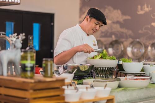 Hotel Clover Patong Phuket - SHA Plus