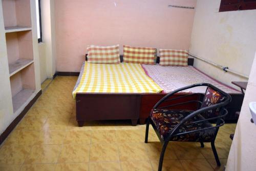S M Residency in مايلادوثوراي