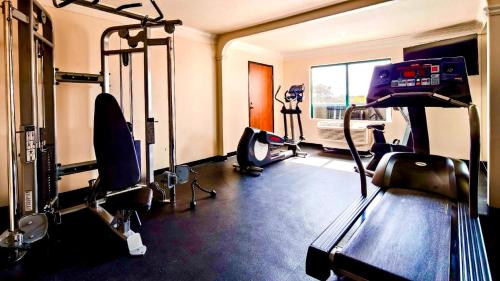 Best Western Plus Suites Hotel - Los Angeles LAX Airport - image 14