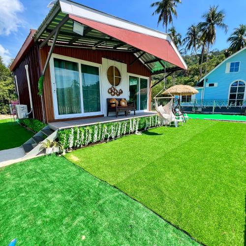 Lee Red House in Ao Phrao