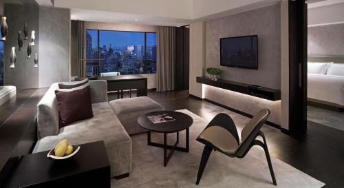 ニュー ワールド ホテル マカティ シティ18