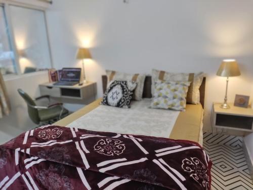 Studio Apartment with Green Lawn, Noida (foto 5)