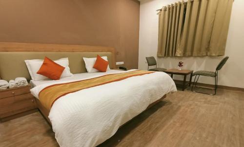 Deluxe Room room in Greenwood Hotel
