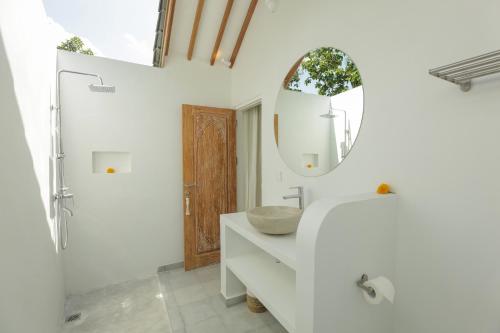 Three-Bedroom Villa image 3