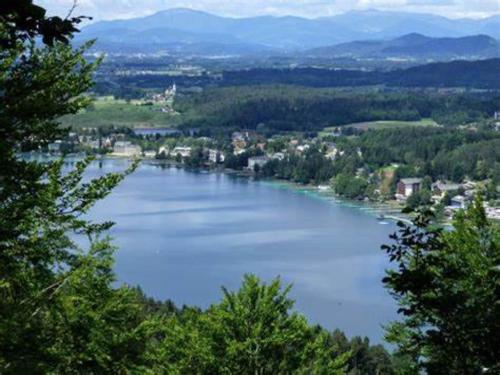 Holiday apartment in St Kanzian on Lake Klopein Holiday apartment in St Kanzian on Lake Klopein